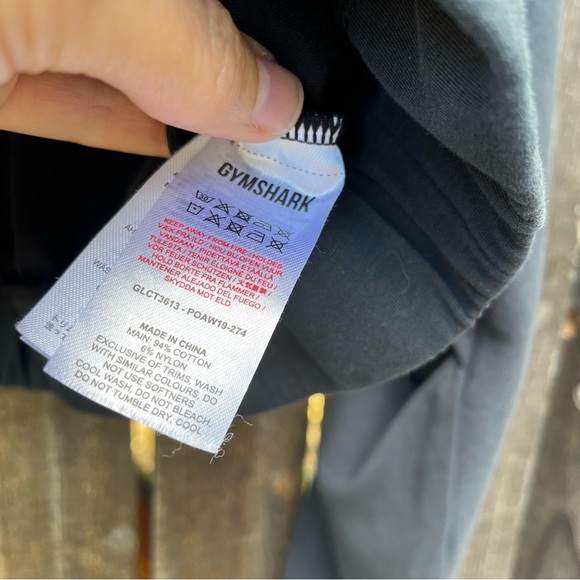 Gymshark Box Utility Long Sleeve Cut Out Elbow Crop Top In Black Sz S - Picture 11 of 15